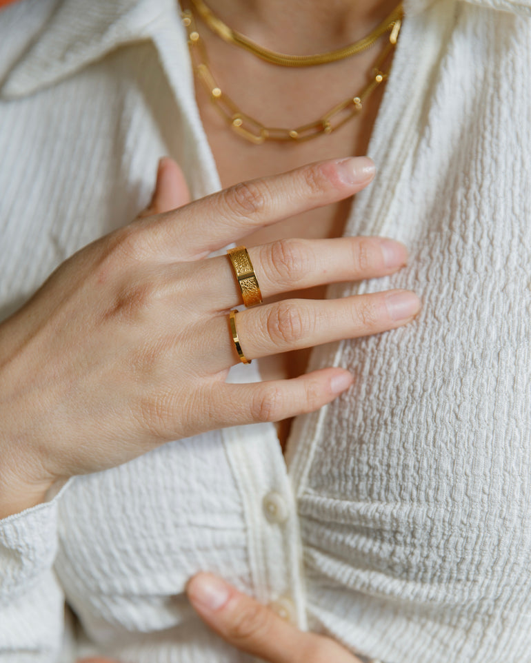 Adelita Amor Ring - Oreja Linda