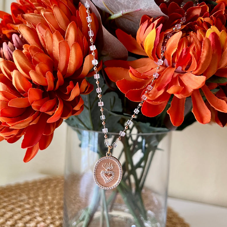 Alma Latina - Sacred Heart Necklace - Oreja Linda