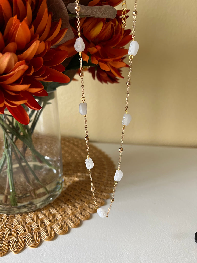 Calavera Delicada Dainty Skull Necklace - Oreja Linda