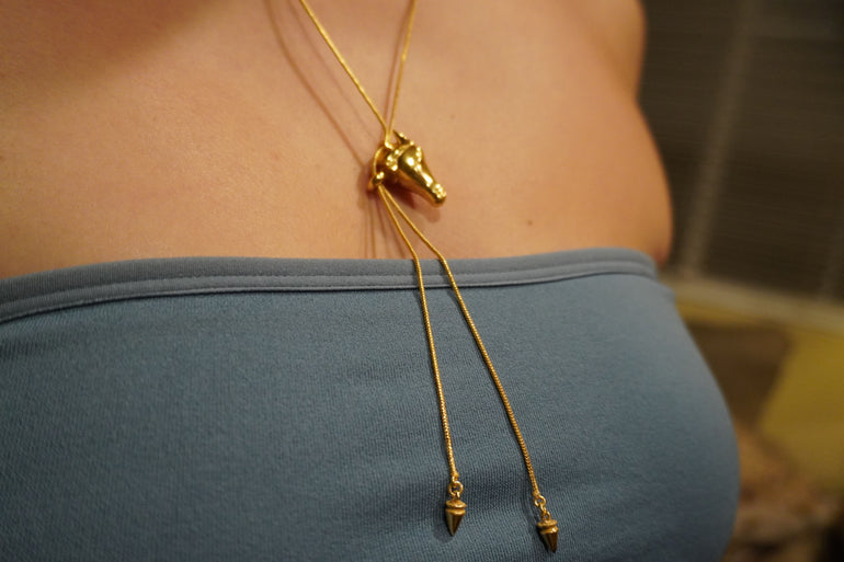 Espíritu de la Tierra Bolo Tie - Oreja Linda