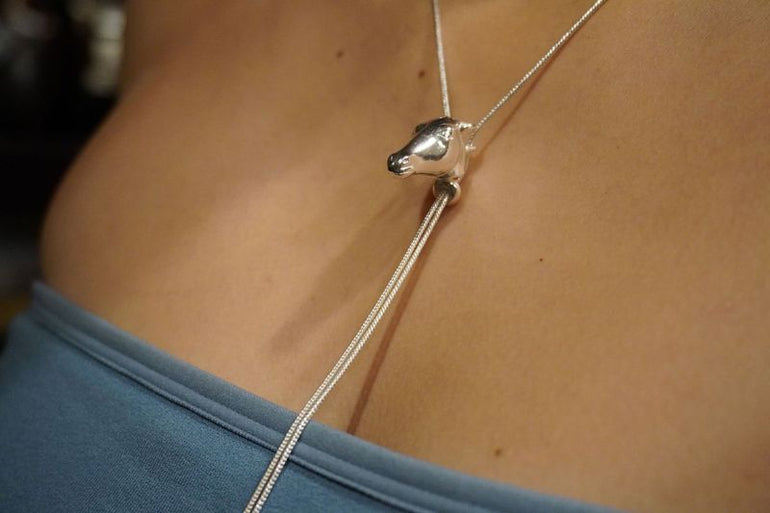 Espíritu de la Tierra Bolo Tie - Oreja Linda