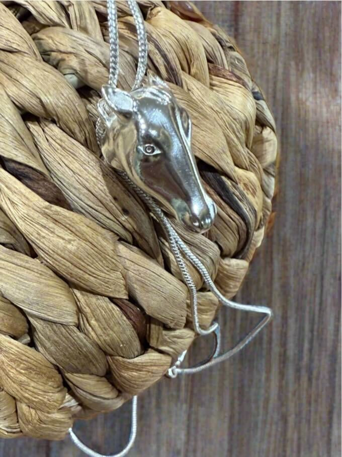 Espíritu de la Tierra Bolo Tie - Oreja Linda