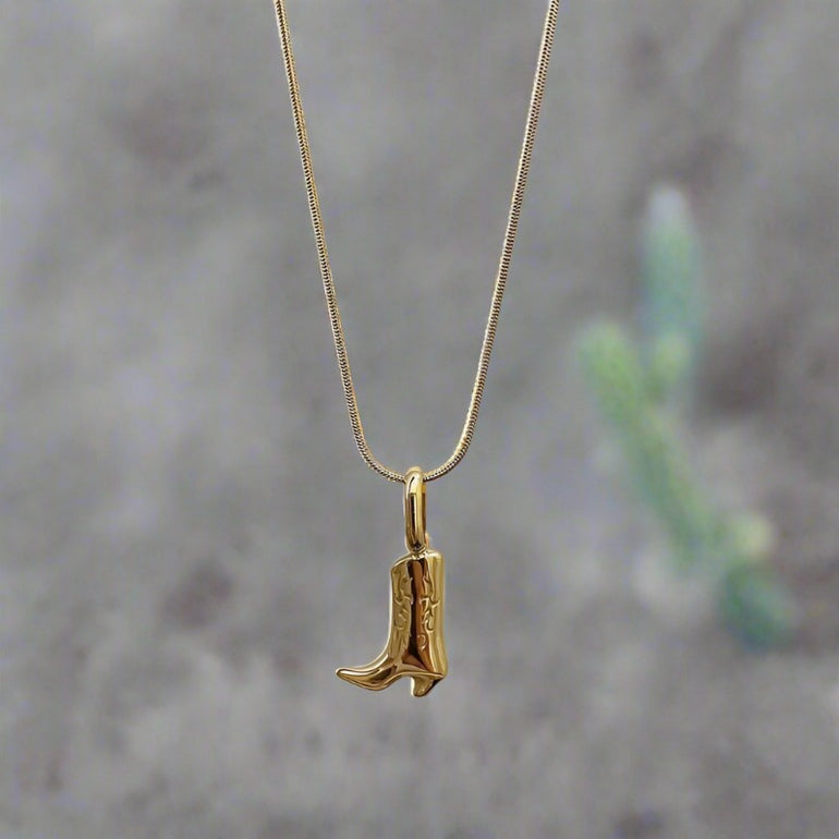 La Bota Necklace - Oreja Linda