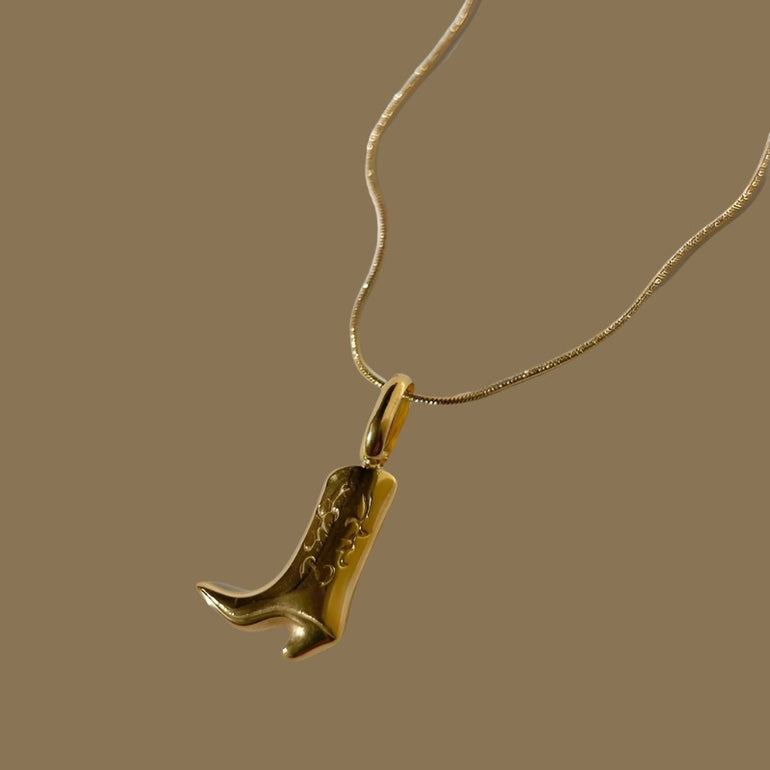 La Bota Necklace - Oreja Linda