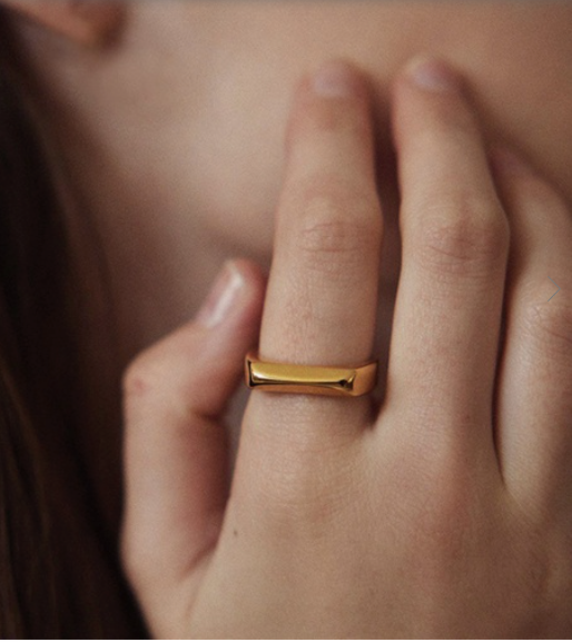 Guadalajara Gold Ring - Oreja Linda