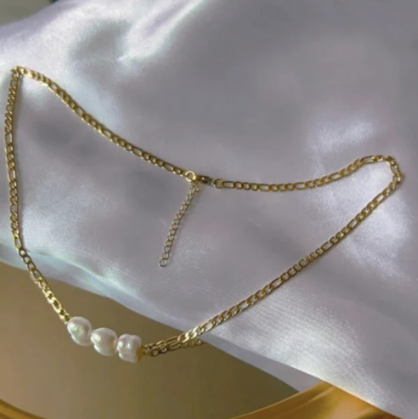 Tres Perlas Necklace - Oreja Linda