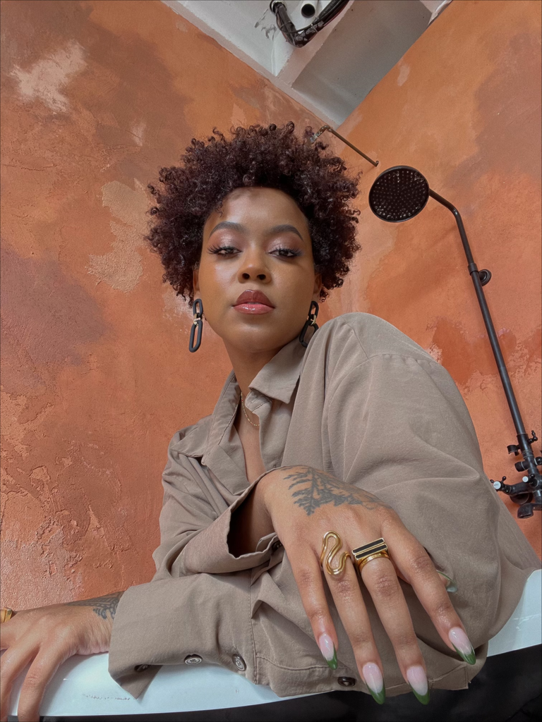 La Curvas Ring - Oreja Linda