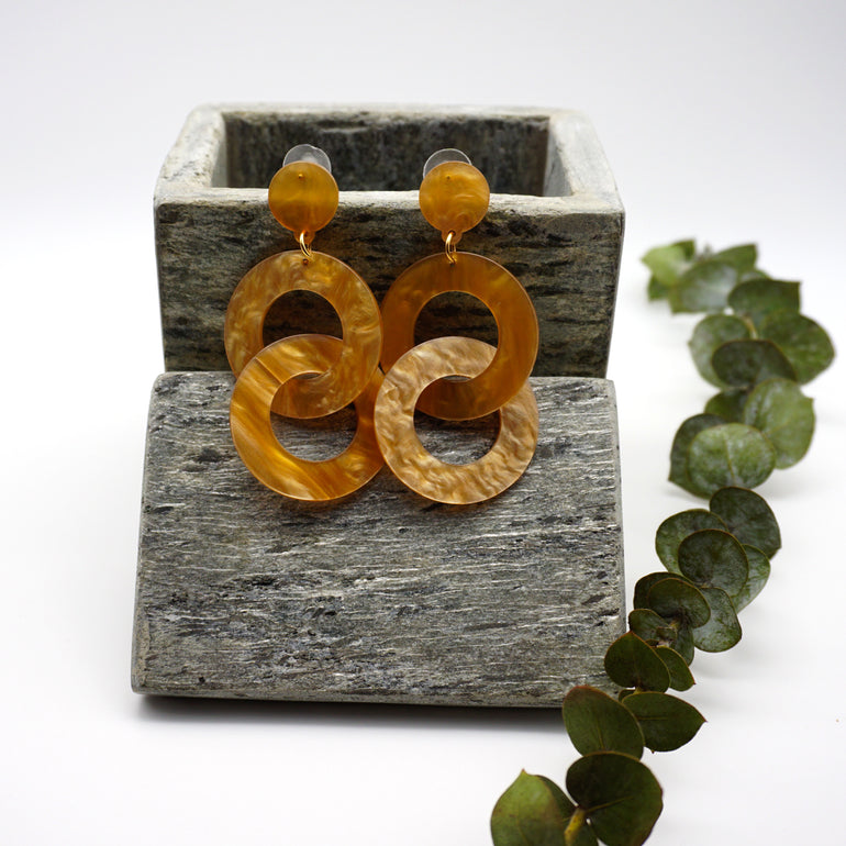 ESO SI - Oreja Linda